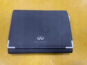 KSIĄŻKA SERWISOWA INSTRUKCJA OBSŁUGI INFINITI Q50