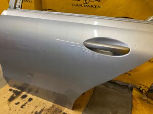 DRZWI LEWA STRONA LEWY TYŁ MERCEDES C-KLASA W206 SEDAN 7922 922