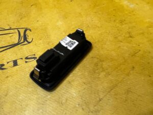 LAMPKA OŚWIETLENIE WNĘTRZA BAGAŻNIKA FORD BRONCO 21-