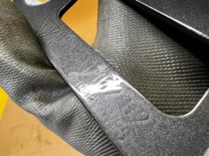 ZAWIASY MASKI POKRYWY SILNIKA PORSCHE PANAMERA 970 I LIFT M7S AGATE GREY