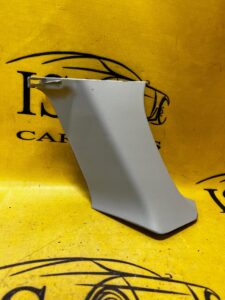 PRAWA OSŁONA SŁUPKA TYŁ RENAULT MEGANE IV KOMBI