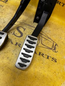 KOMPLET PEDAŁY PEDAŁ GAZU HAMULCA RANGE ROVER EVOQUE L538