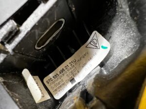 OSŁONA ZAŚLEPKA PODŁOKIETNIK SŁUPKA B PRAWA PORSCHE PANAMERA 970 I LIFT