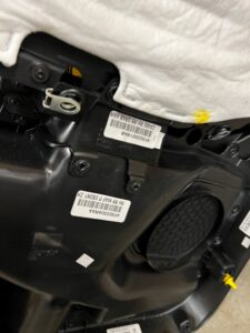 TAPICERKA BOCZEK DRZWI TYŁ PRAWY FORD KUGA MK3 ESCAPE MK4