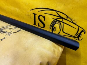 LISTWA DRZWI PRZÓD PRAWY PRAWA BMW 3 E36 CABRIO COUPE NOWA OEM