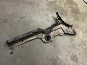 PŁYTA OSŁONA PODWOZIA TYŁ PRAWA PORSCHE MACAN 95B