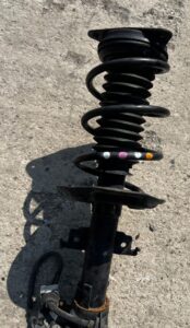 NOGA ZWROTNICA AMORTYZATOR PRZÓD PRAWY PRAWA RENAULT MEGANE IV