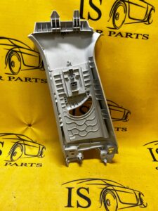 OSŁONA POSZYCIE SŁUPKA B ŚRODKOWEGO PRAWA FORD KUGA MK3