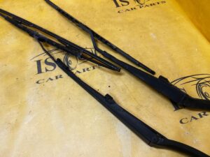 KOMPLET RAMIONA WYCIERACZKI PRZÓD CHEVROLET CORVETTE C5 97-04