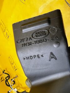 KANAŁ TUNEL PRZEWÓD POWIETRZA LAND ROVER DISCOVERY 5 V L462