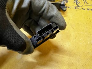 PRZEŁĄCZNIK PANEL ASYSTENTA PARKOWANIA FORD FUSION LIFT USA