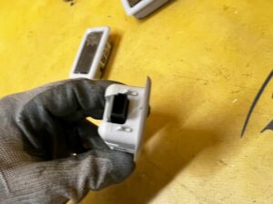 LAMPKA OŚWIETLENIE PODSUFITKI WNĘTRZA LAND ROVER DISCOVERY SPORT V L550