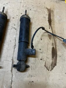 KPL AMORTYZATORY MAGNETYCZNY PRZÓD PRAWY LEWY CHEVROLET CORVETTE C5 97-04