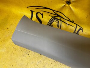 OSŁONA POSZYCIE SŁUPKA A PRZÓD LEWE LEWEGO SKODA SCALA