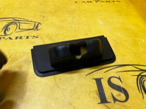 OSŁONA ZAŚLEPKA RYGLA ZAMKA KLAPY TYŁ BAGAŻNIKA PORSCHE MACAN 95B