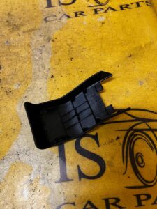 OSŁONA SZYNY SIEDZENIA LEWY PRZÓD ZEWNĘTRZNA LEXUS RX 450H III 3 AL10