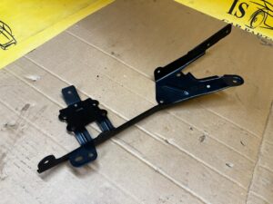 UCHWYT WSPORNIK MOCOWANIE BLACHA PORSCHE PANAMERA 970 I LIFT