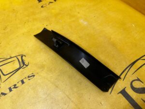 LISTWA SŁUPKA NAKŁADKI PROGOWEJ KONSOLI LEWA CHEVROLET CORVETTE C5 97-04