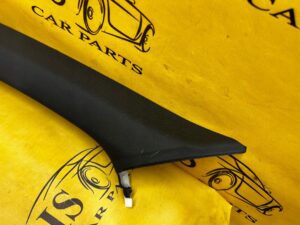 POSZYCIE OSŁONA OBUDOWA SŁUPKA PRZÓD A LEWY PORSCHE MACAN 95B