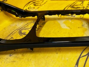 DEKOR RAMKA TUNELU ŚRODKOWEGO BMW F40