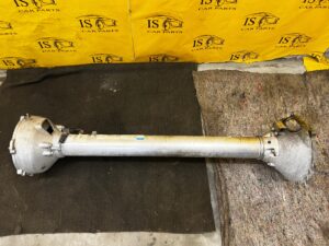 WAŁ NAPĘDOWY AUTOMAT CHEVROLET CORVETTE C5 97-04