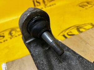 ZWROTNICA PIASTA PRZÓD LEWY CHEVROLET CORVETTE C5 97-04