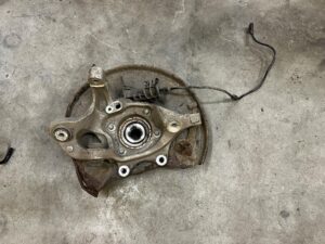 ZWROTNICA PIASTA TYŁ PRAWY MERCEDES CLS W218 3.0 CDI