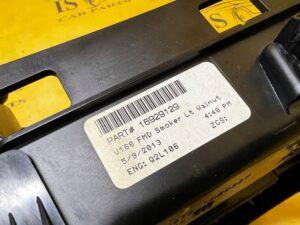 SCHOWEK UCHWYT NA KUBKI CUPHOLDER DREWNO MERCEDES GL X166