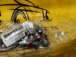 ZESTAW MONTAŻOWY 2 X ŚRUBA WAHACZA PRZÓD BMW X3 E83 F25 X4 F26 NOWY OEM