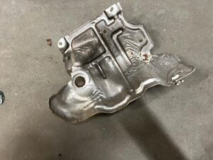 OSŁONA TERMICZNA TURBOSPRĘŻARKI TURBINY NISSAN RENAULT DACIA 0.9 TCE