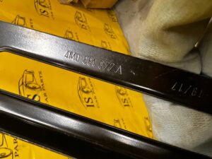 WSPORNIK MOCOWANIE STELAŻ FOTELA AUDI Q7 SQ7 4M0 4M