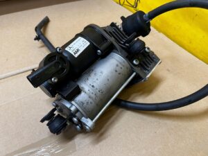 KOMPRESOR POMPA ZAWIESZENIA NIVO AIRMATIC MERCEDES GL X166