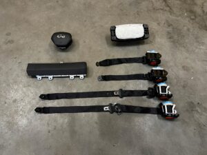 KOMPLET 3 X PODUSZKI 4 X PASY AIRBAG INFINITI Q30 QX30