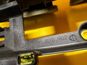 KRATKA NAWIEWU LISTWA DEKOR DESKI AUDI Q7 4M