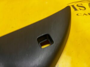 OSŁONA ZAŚLEPKA DESKI KONSOLI PRAWA PEUGEOT 308 II T9