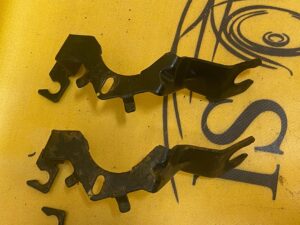 WSPORNIK MOCOWANIE AMORTYZATORA DACIA SANDERO II