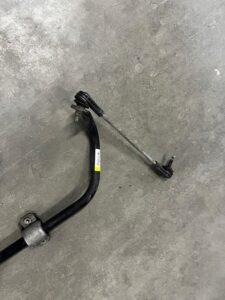 DRĄŻEK STABILIZATORA PRZÓD ŁĄCZNIKI PEUGEOT 2008 II 1.5 BLUE HDI