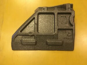 STYROPIAN PODNÓŻEK PEUGEOT 308 T9 9677905580 EUROP