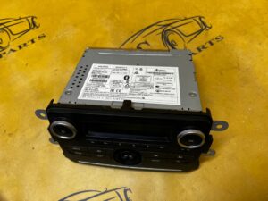 RADIO ODTWARZACZ CD MP3 USB DACIA DOKKER DUSTER II