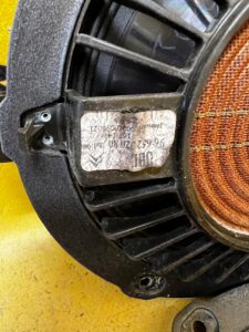 ZESTAW NAGŁOŚNIENIE GŁOŚNIKI WZMACNIACZ SUBWOOFER JBL PEUGEOT 508 I LIFT