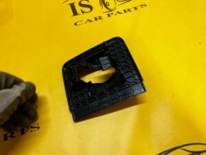 PRAWA OSŁONA ZAŚLEPKA SZYNY FOTELA AUDI SQ7 Q7 4M0