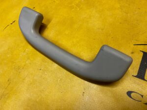 RĄCZKA UCHWYT PODSUFITKI PRZÓD PRAWY NISSAN X-TRAIL T32