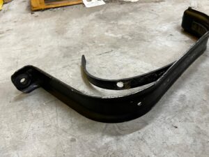 MOCOWANIE UCHWYT ZBIORNIKA PALIWA RANGE ROVER EVOQUE II L551