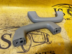 RĄCZKA UCHWYT PODSUFITKI TOYOTA HILUX VIII 8