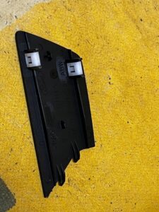 OSŁONA ZAŚLEPKA KLAMKI WEWNĘTRZNEJ FORD KUGA MK3