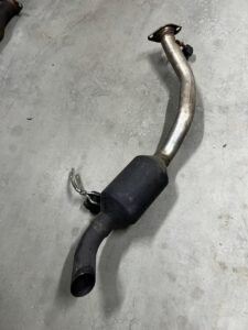 WYDECH KOŃCOWY TŁUMIK LEXUS RX 450H III 3 AL10