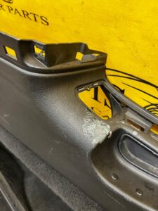 BOCZEK BAGAŻNIKA LEWY PORSCHE CAYENNE II 7P5