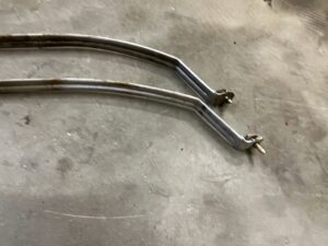 2 X MOCOWANIE UCHWYT OBEJMA ZBIORNIKA PALIWA MERCEDES GL X166 4.7 V8