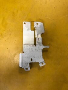 BLACHA MOCOWANIE STELAŻ NISSAN LEAF I ZE0