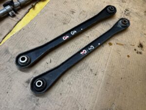 WAHACZ DRĄŻEK TYŁ TYLNY LEWY PRAWY PEUGEOT 508 I 2.0 HDI RXH 4HYBRID